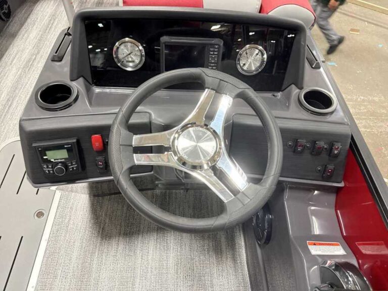 2026 Bennington 22SSR - SPS - Premium - Blackout US-ETWS9540K526 [photo 11]